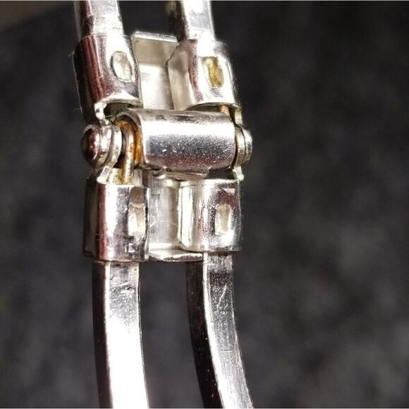 Vintage silver floral crystal clamper bracelet - Picture 7 of 10